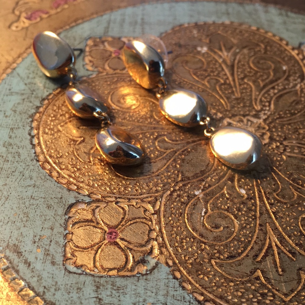 Ann Taylor Gold Drop Earrings